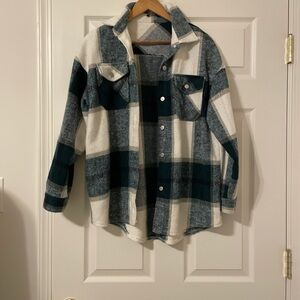Plaid Button-Up Jacket in Green and White